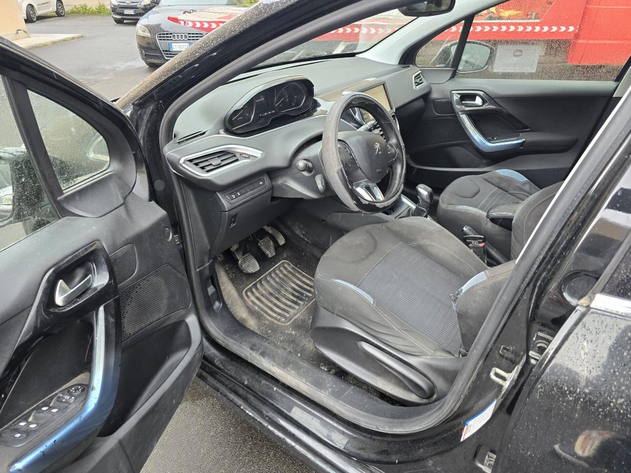 Peugeot 208 1.4 HDi 68 CV 5 porte Allure