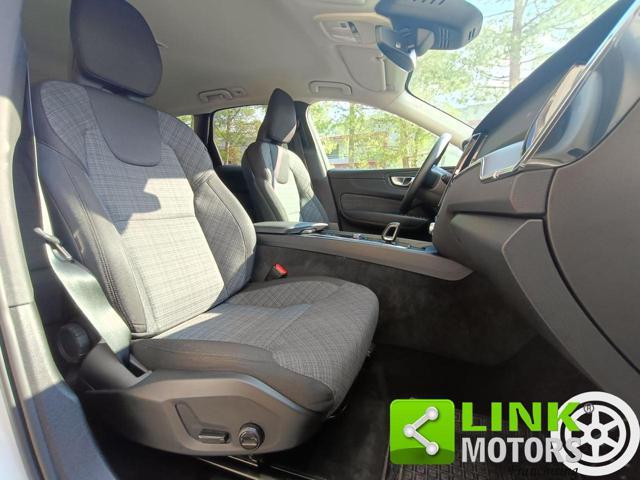 VOLVO XC60 B4 (d) automatico Plus Dark ESENTE BOLLO