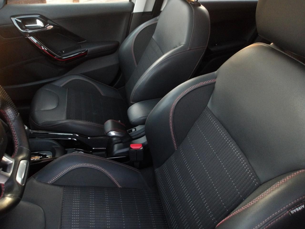 PEUGEOT 2008 1.2 BENZ-GT LINE-AUTO-NAVI