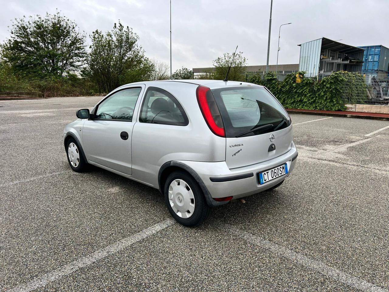 Opel Corsa 1.0i 12V cat 3 porte Club