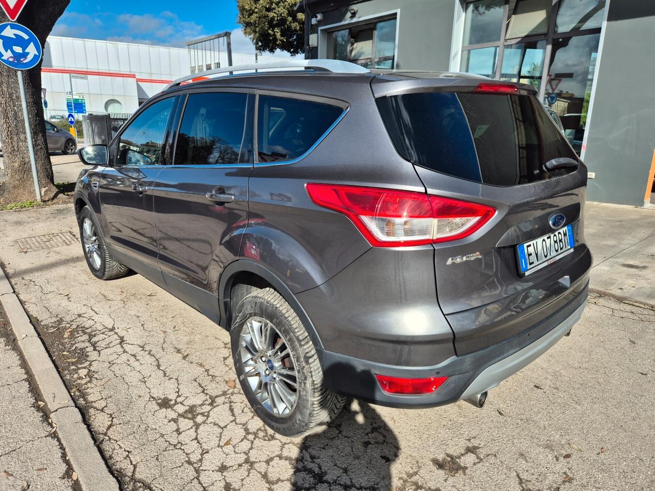 Ford Kuga 2.0 TDCI 140 CV 4WD Titanium