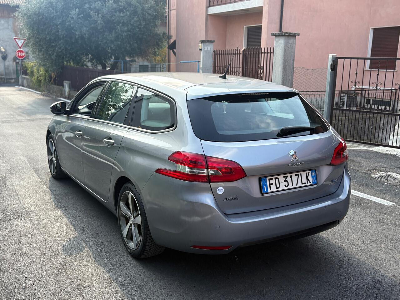 Peugeot 308 130 S&S SW GT Line EURO 6b