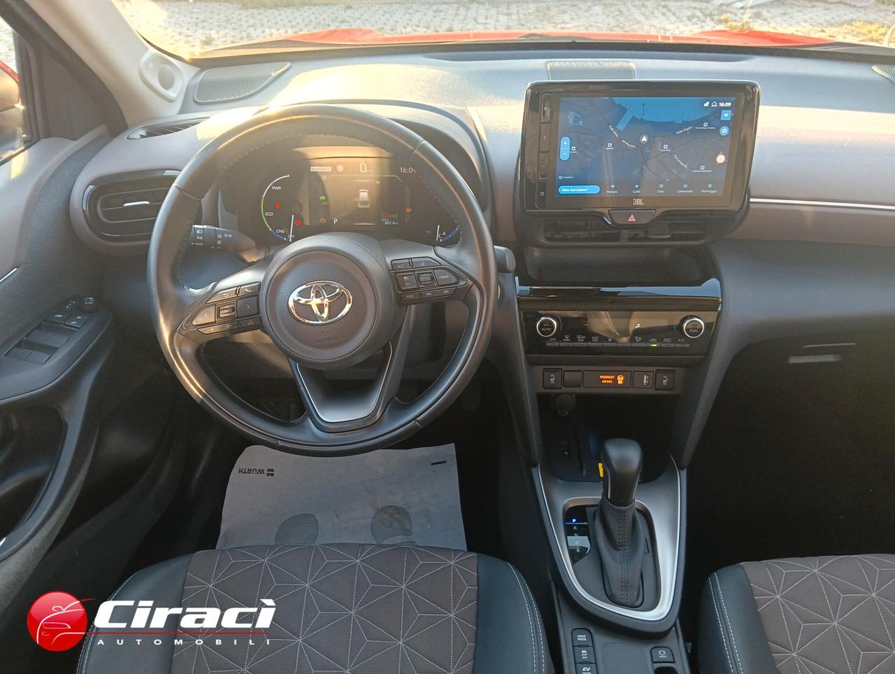 Toyota Yaris Cross 1.5 Hybrid E-CVT Lounge