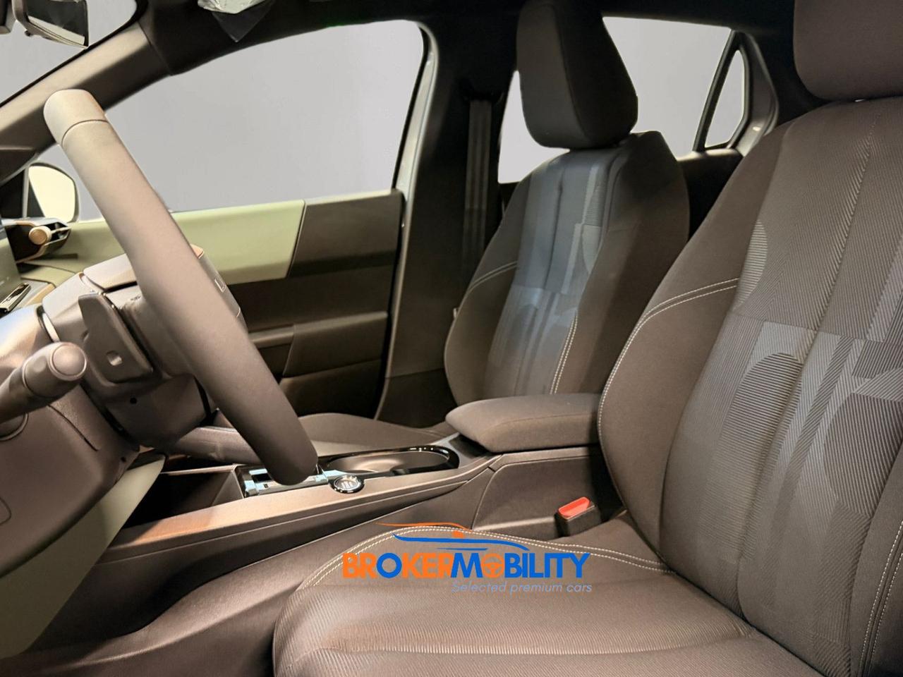Lancia Ypsilon Hybrid e-DCT