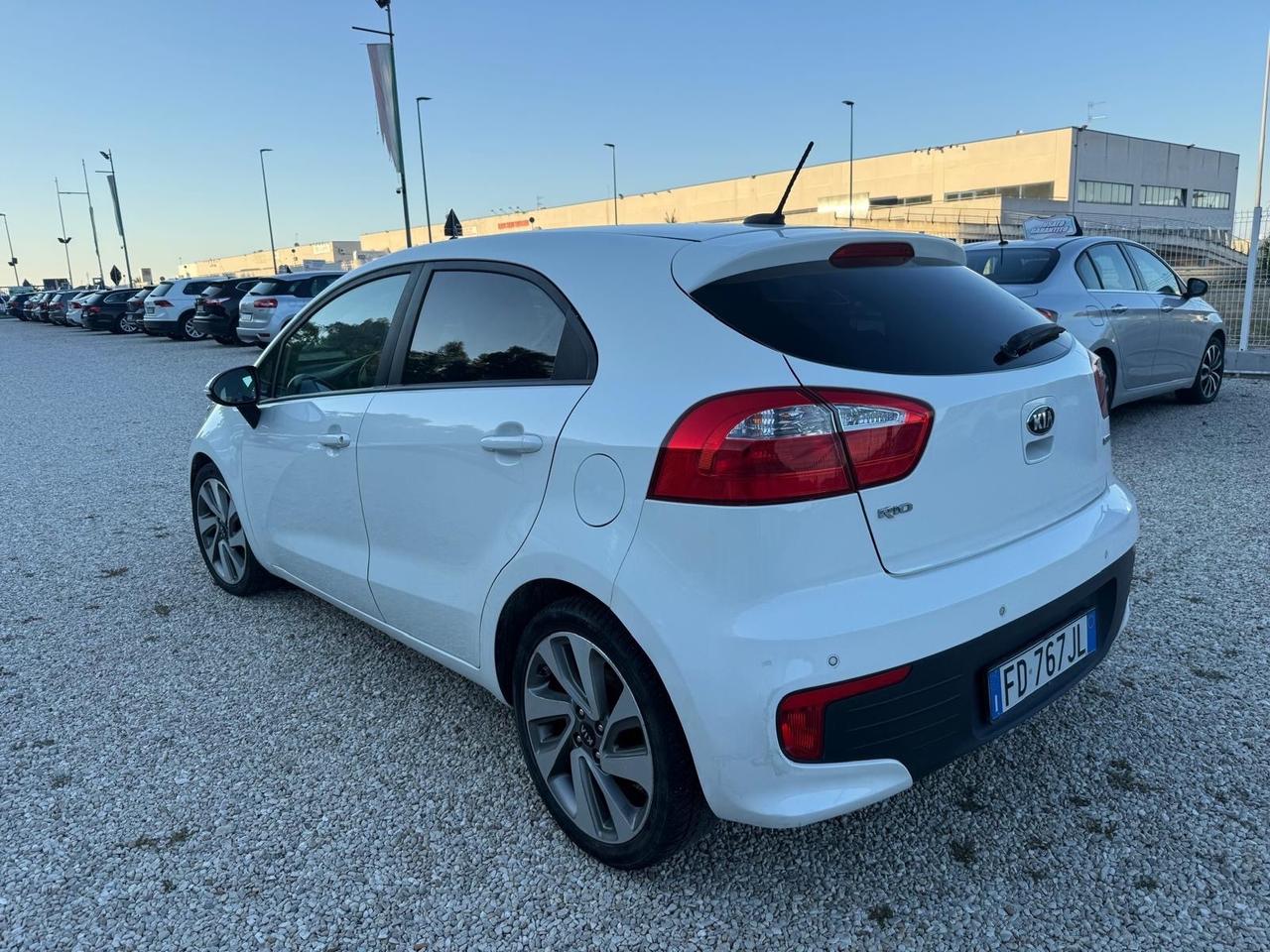Kia Rio 1.4 CRDi 5p. Cool