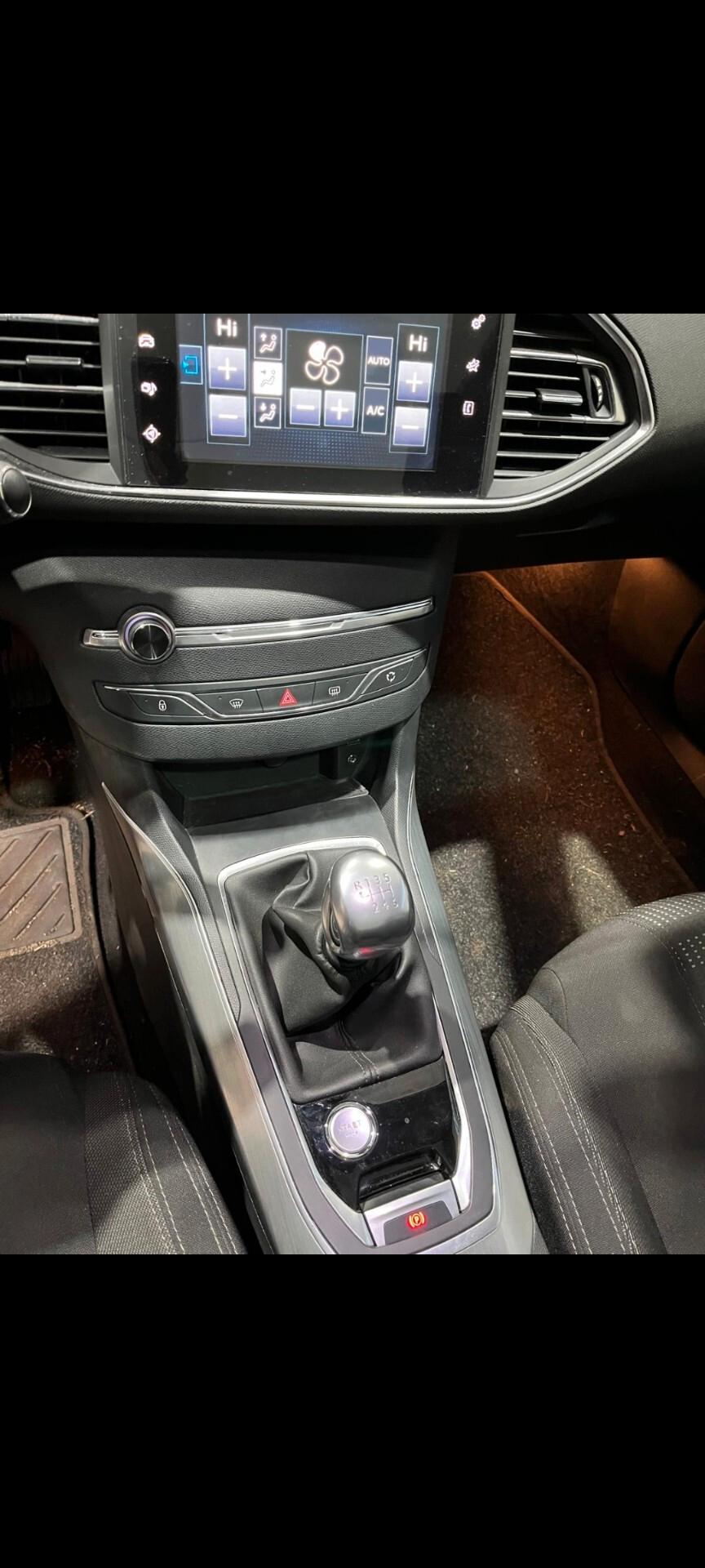 Peugeot 308 BlueHDi 120 S&S Business