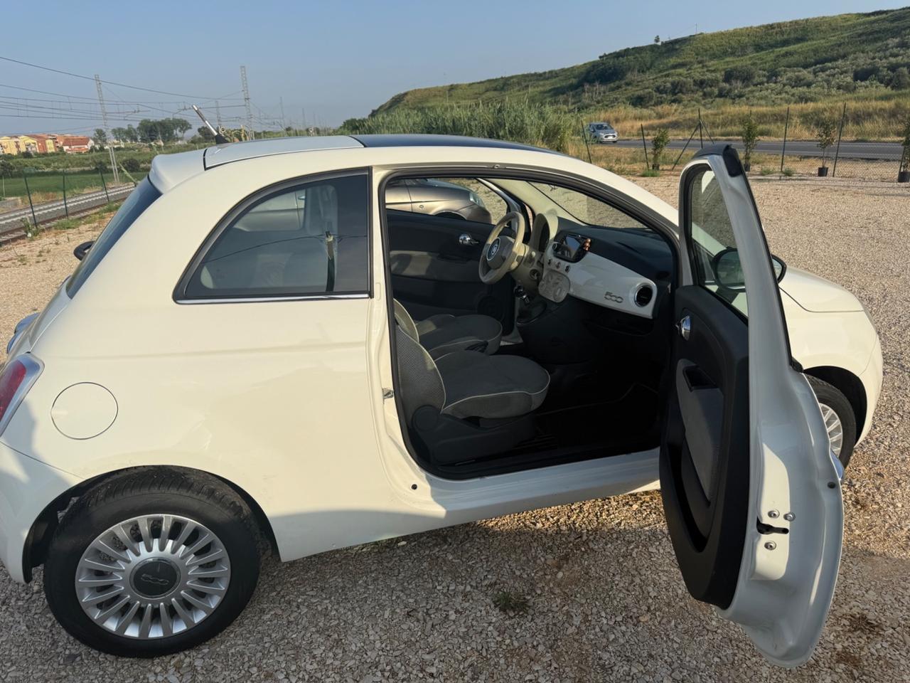 Fiat 500 1.2 Lounge 3.999€ PERMUTE