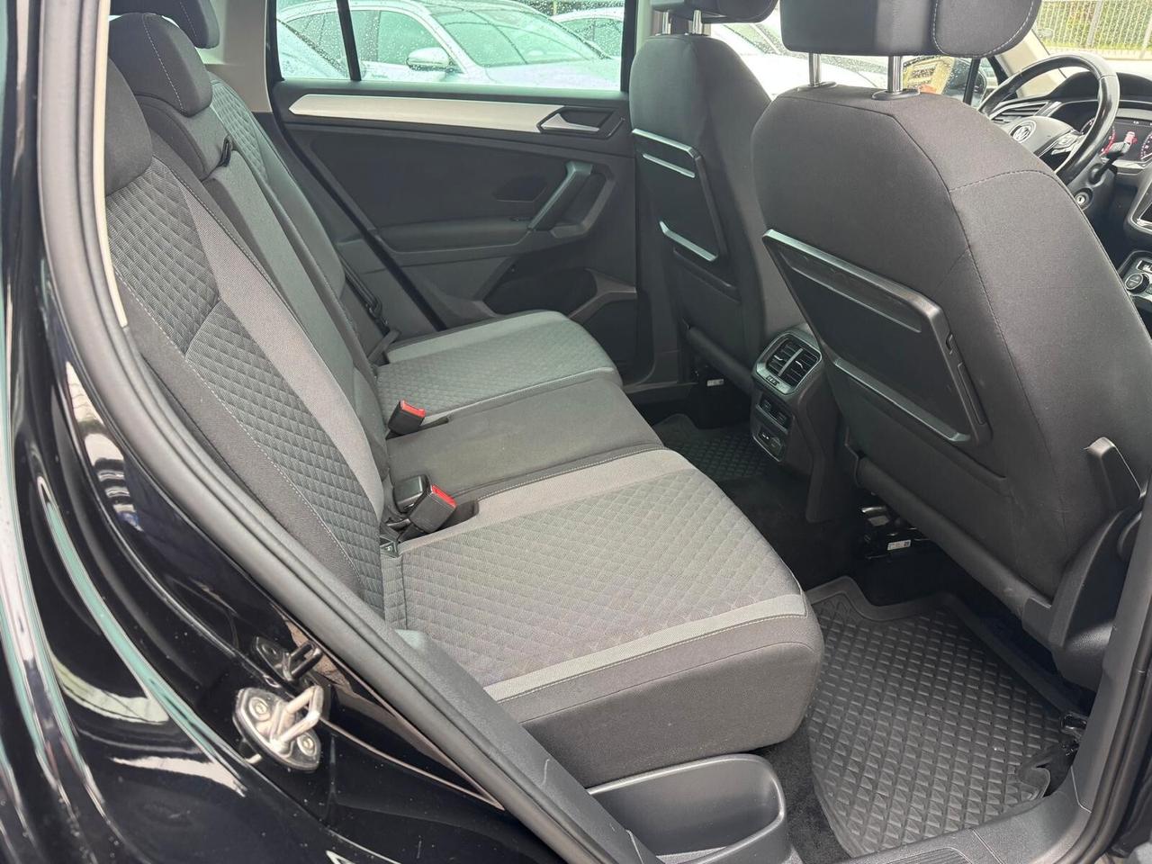 Volkswagen Tiguan 2.0 TDI DSG Sport R LINE