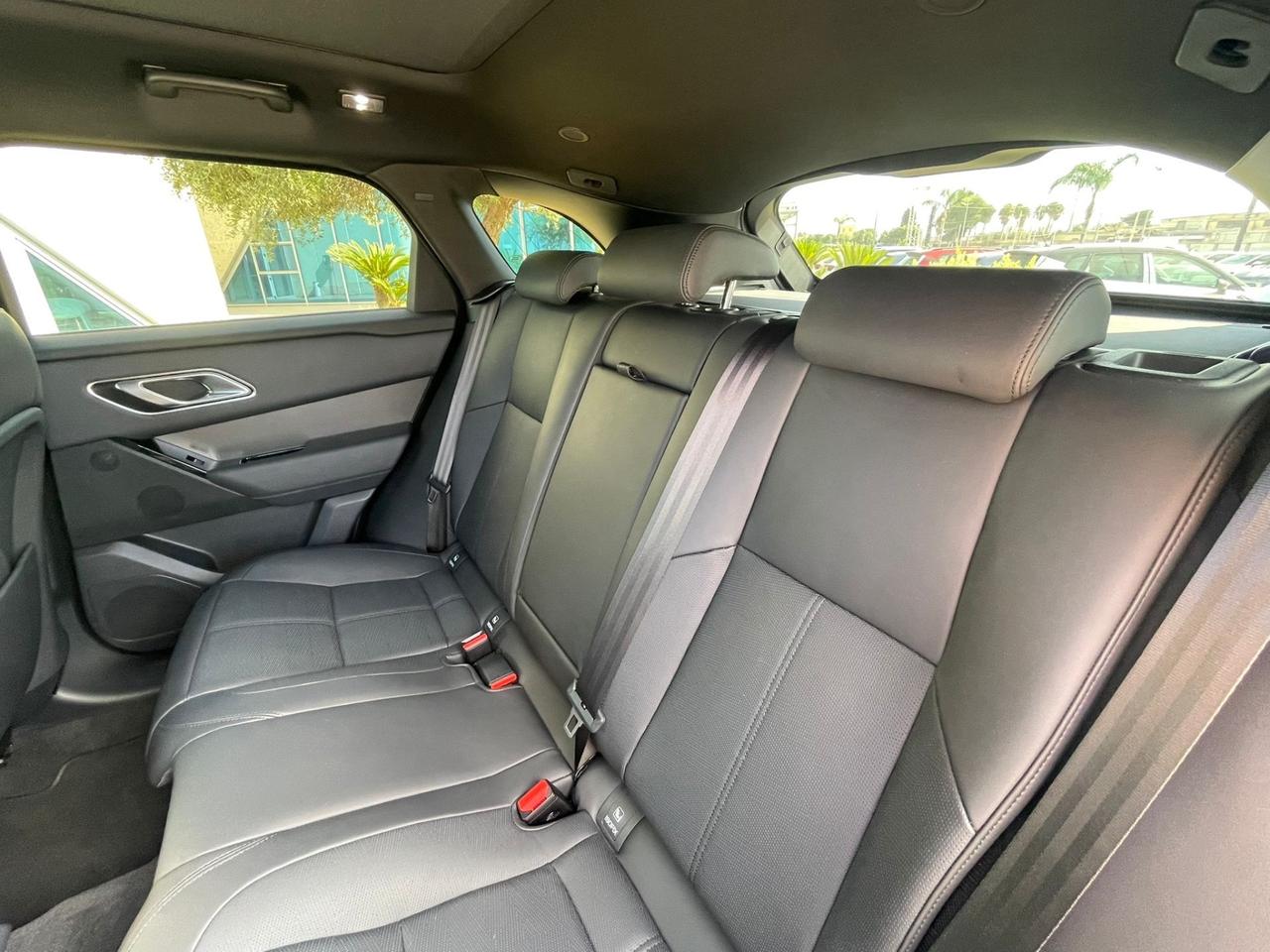 Range Rover Velar phev Dynamic HSE possibilità noleggio no scoring