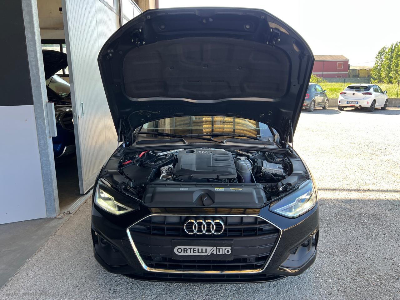 AUDI A4 Avant 35 TDI/163CV MHVE S tronic Business IVA DEDUCIBILE