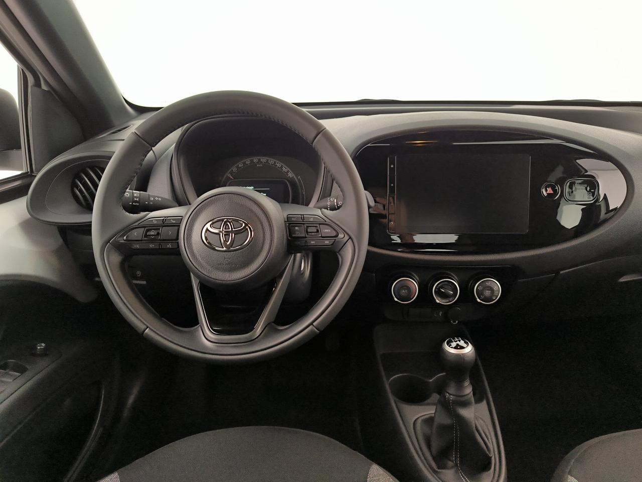 Toyota Aygo x 1.0 active 72cv