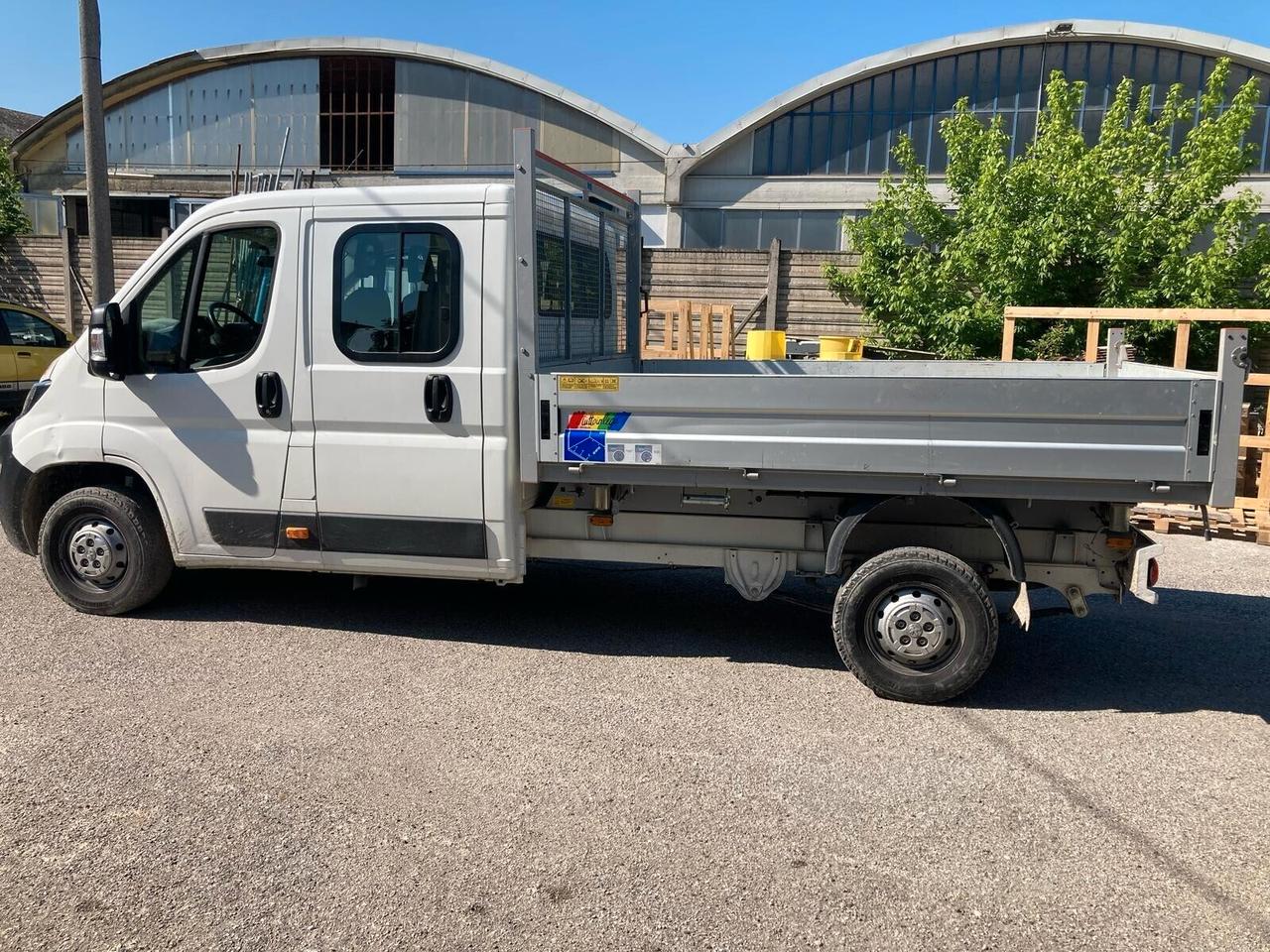 Peugeot Boxer 335 2.2 BlueHDi 140 PM Cassonato Ribaltabile Trilaterale