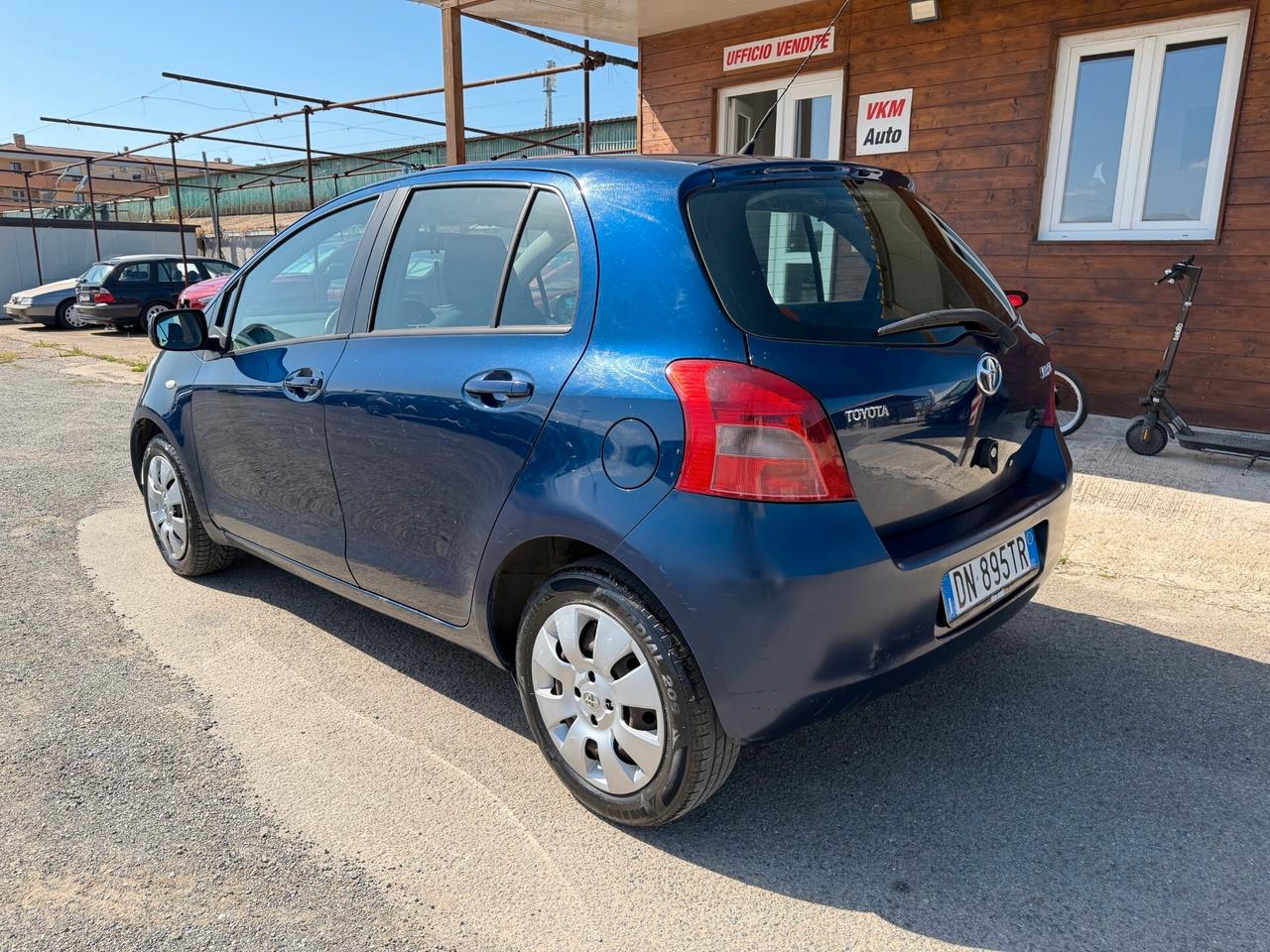 TOYOTA Yaris 1.0 Benzina 5 porte