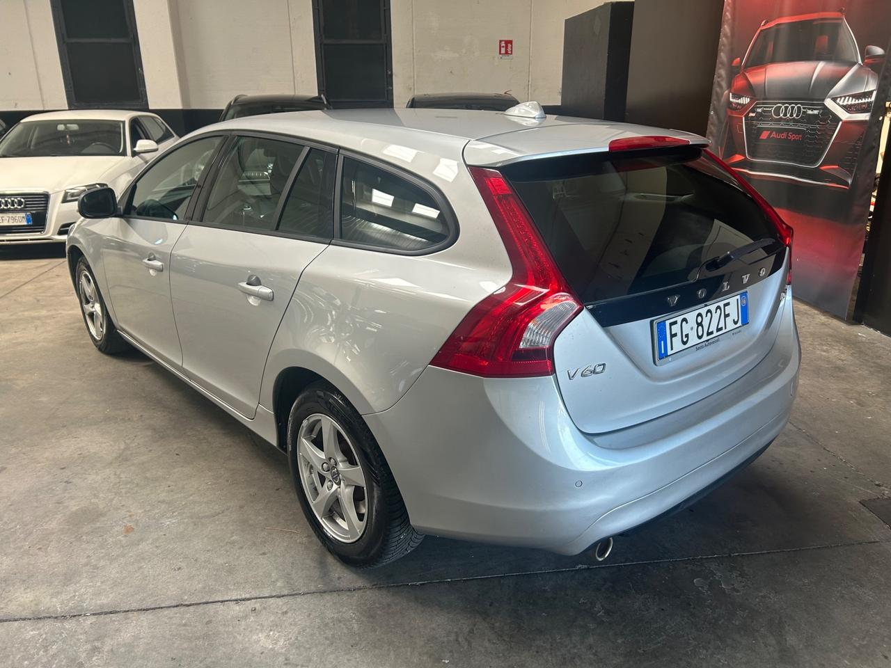 Volvo V60 D2 Summum 2.0D 120cv euro 6b