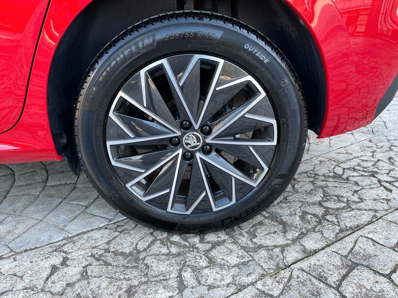 Skoda Kamiq 1.0 TSI 115 CV DSG Monte Carlo