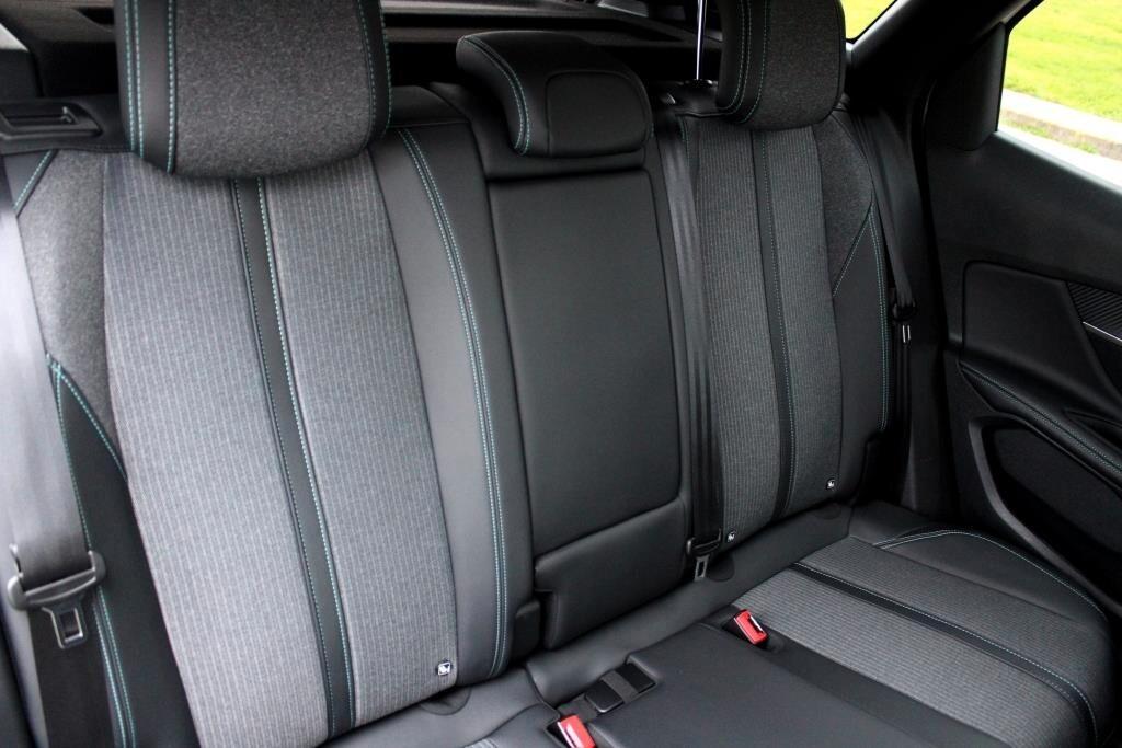 PEUGEOT 3008 1.5 BlueHDi 130 CV EAT8 *LED