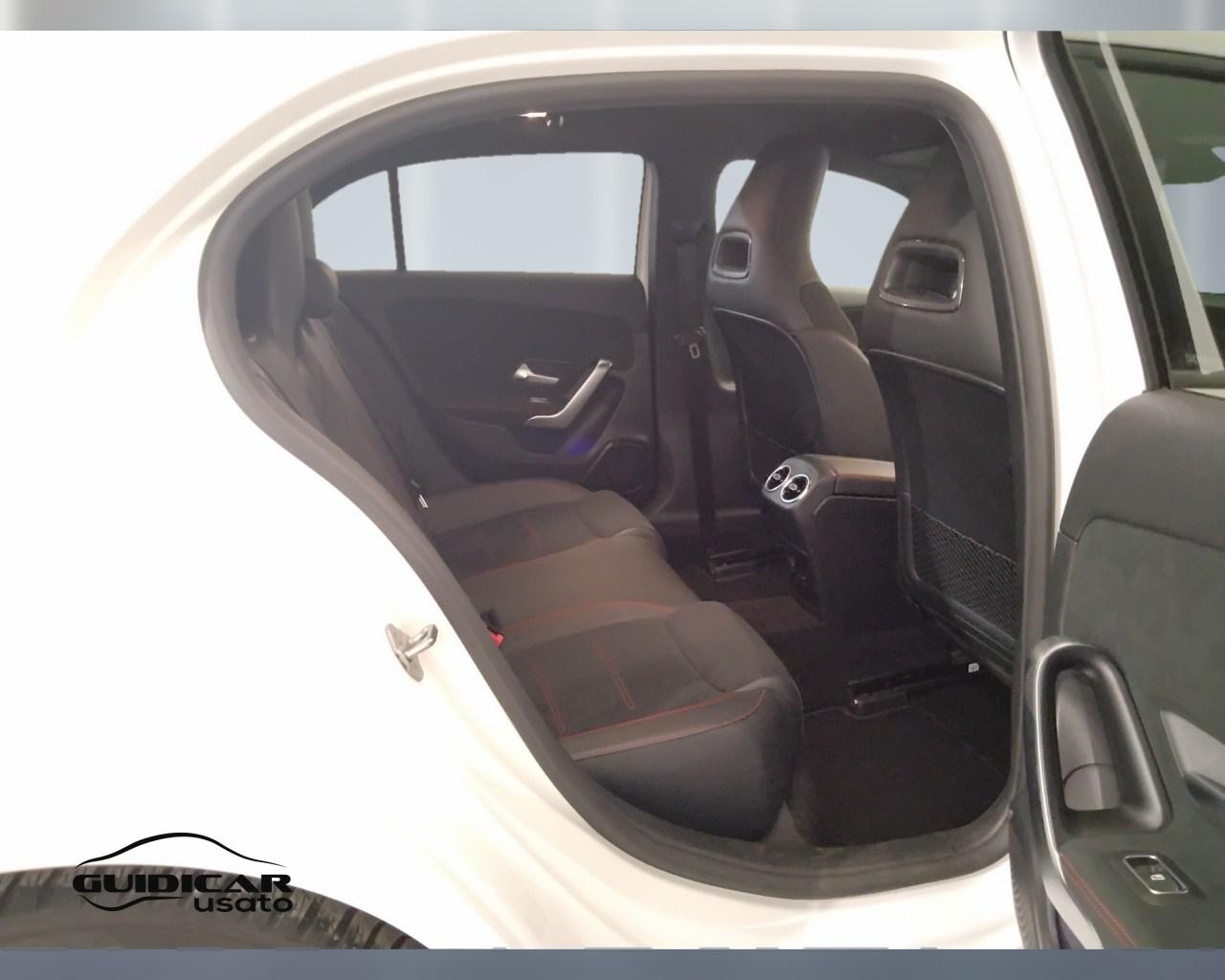 Mercedes-Benz Classe A - W177 2018 - A 180 d Premium auto