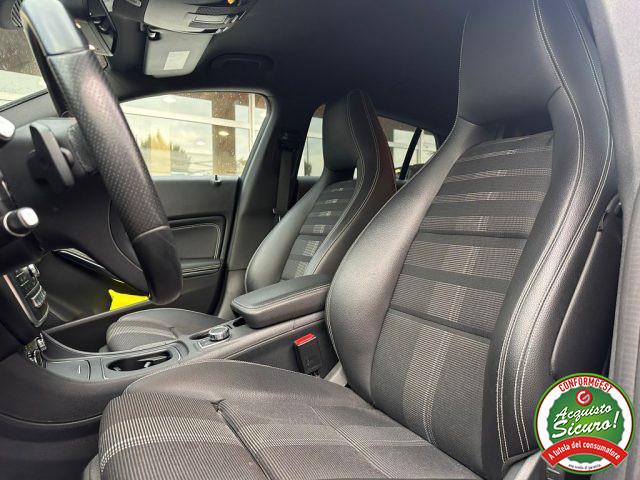 MERCEDES-BENZ CLA 200 S.W. Premium Automatica