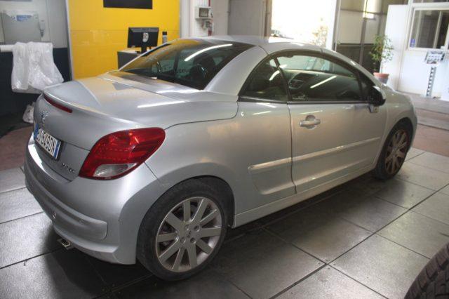 PEUGEOT 207 1.6 VTi 120CV Cabriolet Féline