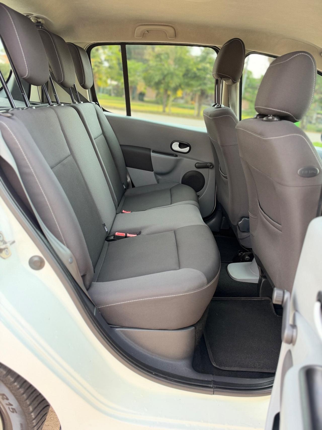 Renault Modus Grand 1.5 dCi 75CV Wave