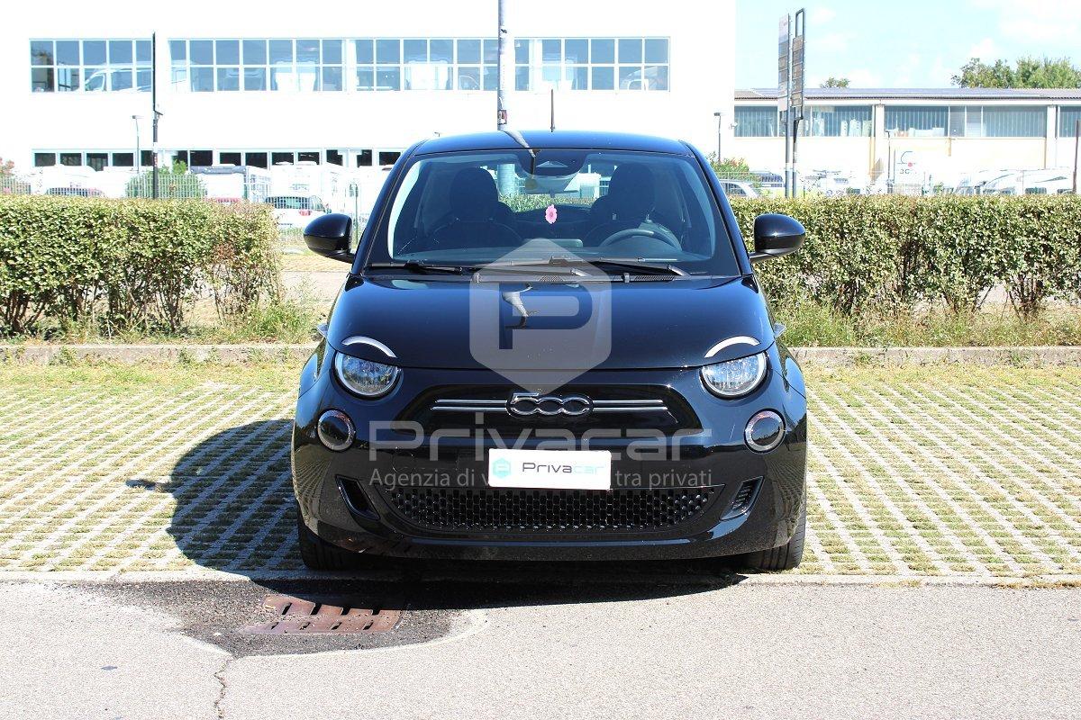 FIAT 500e Berlina 42 kWh Passion
