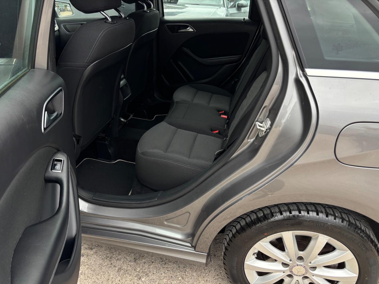 Mercedes classe B 180. Neopatentati. Garanzia