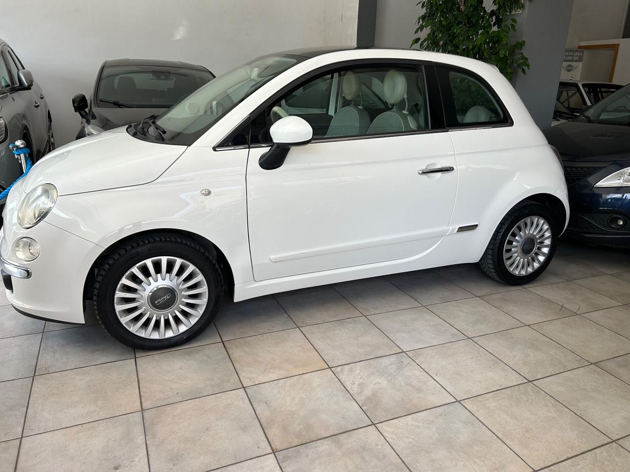 Fiat 500 1.2 Lounge ( POCHI KM ) NEOPATENTATI !!!!