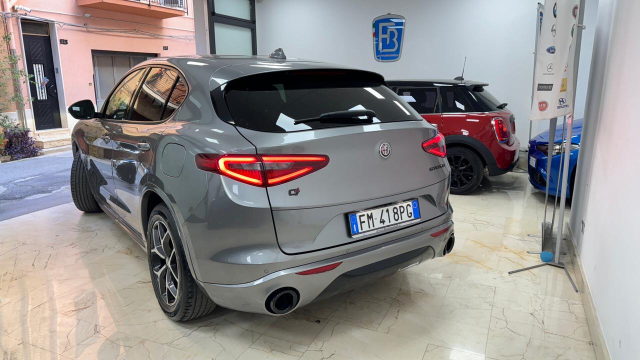 Alfa Romeo Stelvio 2.2 Turbodiesel 210 CV AT8 Q4 Super