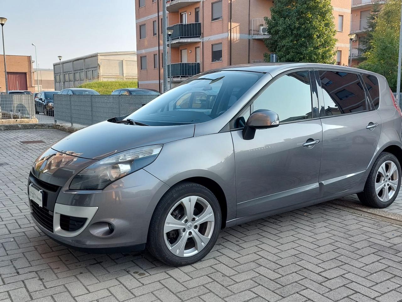 Renault Scenic Scénic X-Mod 1.5 dCi 110CV Luxe