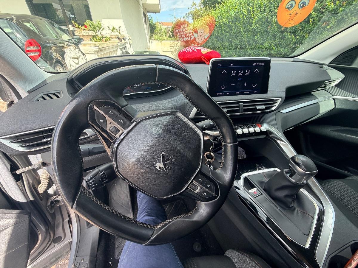 PEUGEOT 3008 BlueHDi 150 S&S Business