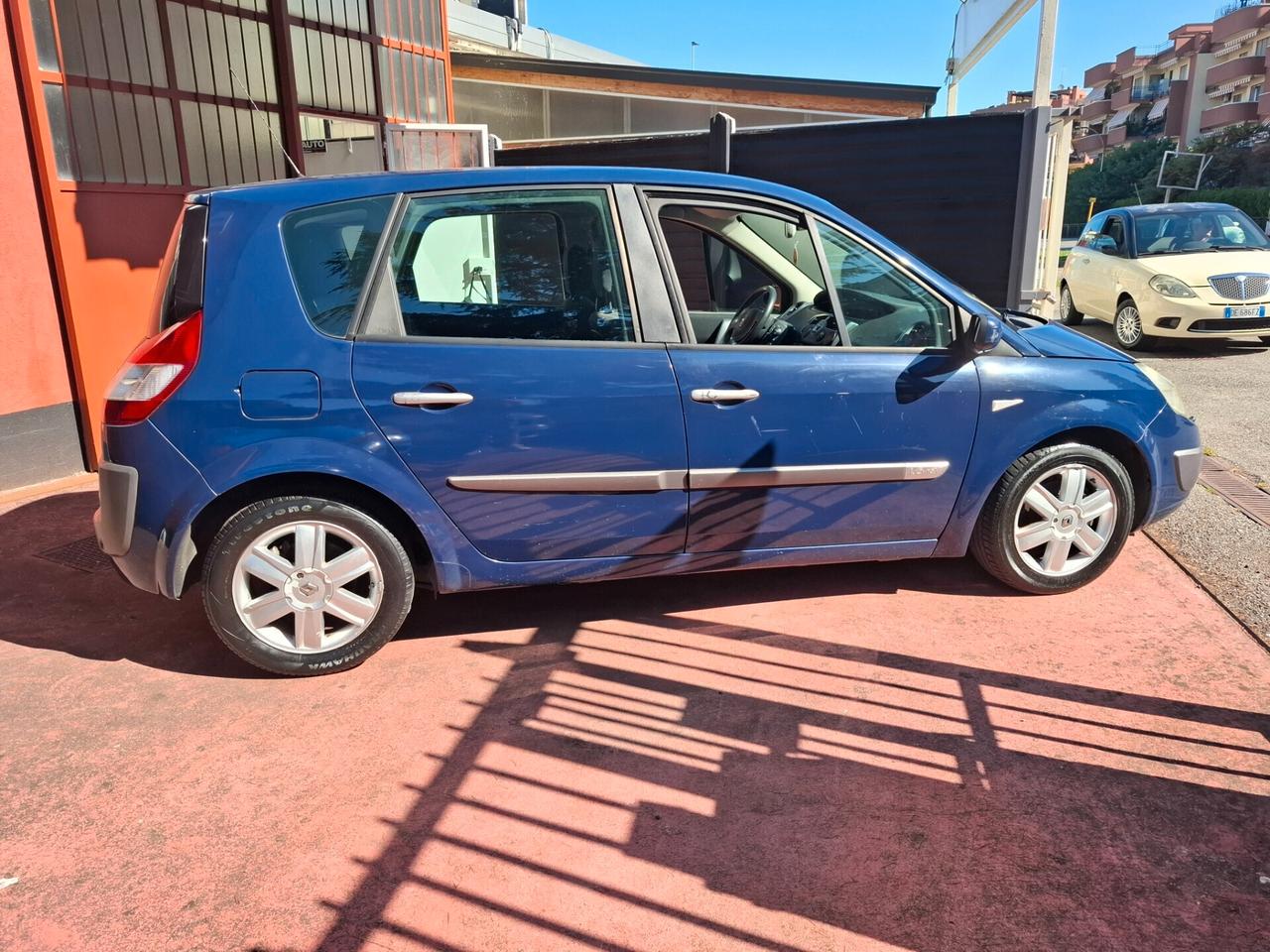Renault Scenic Scénic 1.6 16V Confort Authentique