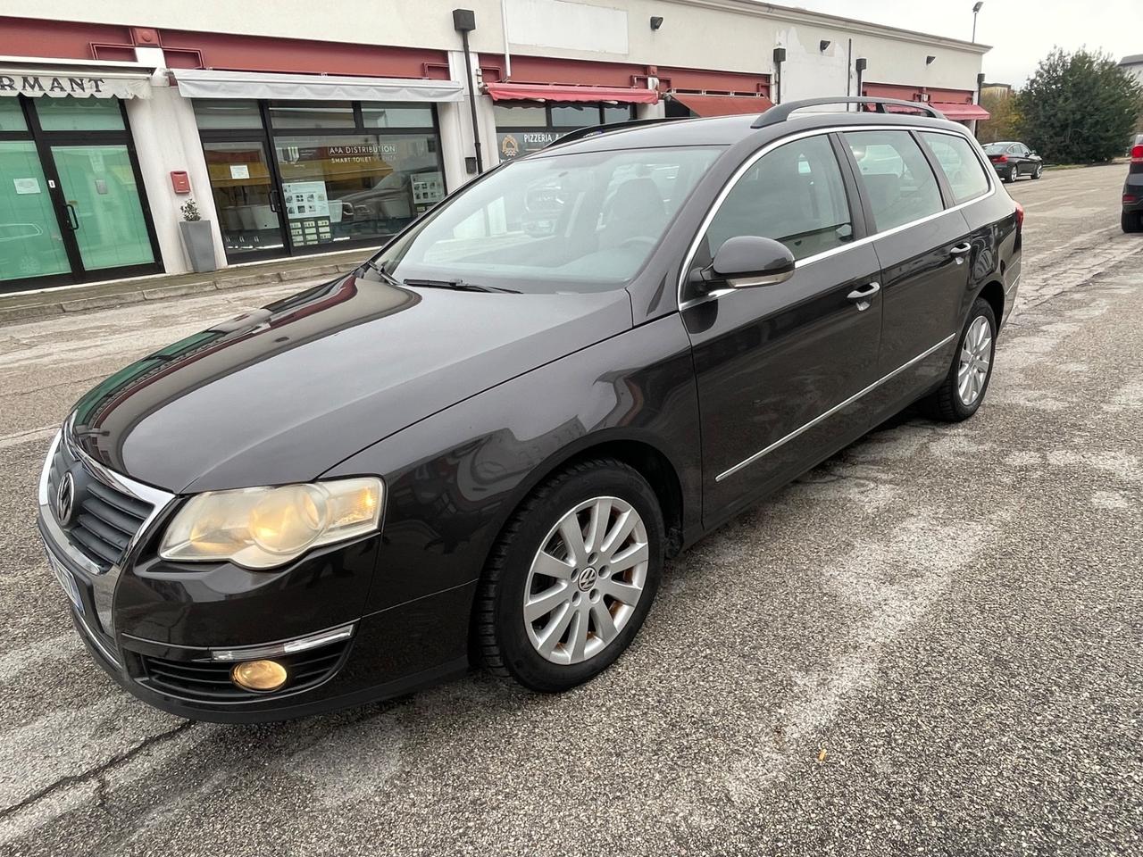 Volkswagen Passat 2.0 TDI . Highline €.2499