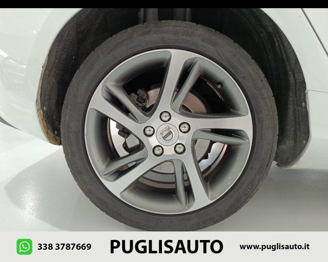 VOLVO V40 D2 Kinetic