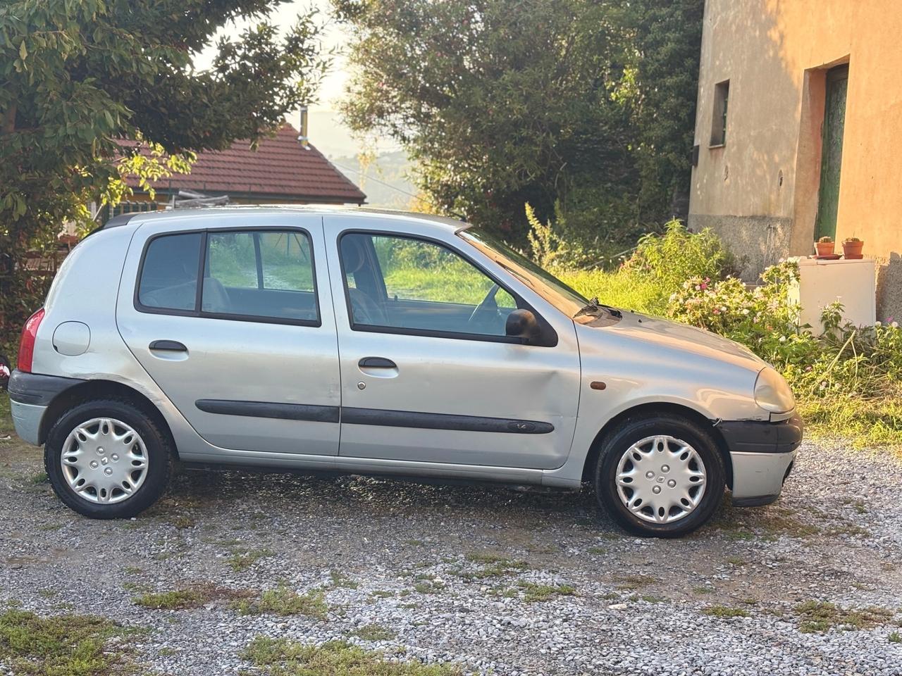 Renault Clio 1.4 16V OK NEOPATENTATI