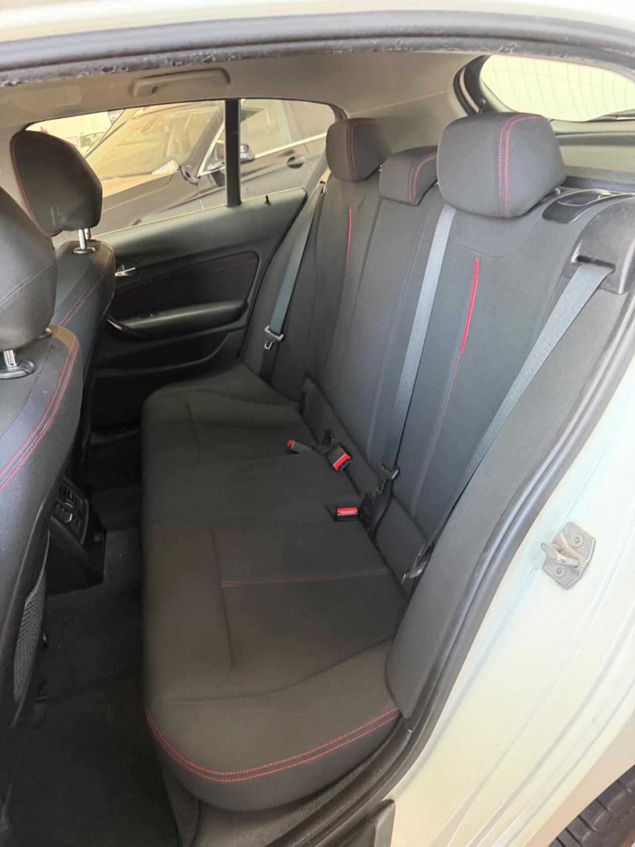 Bmw 118 118d 5p. Sport