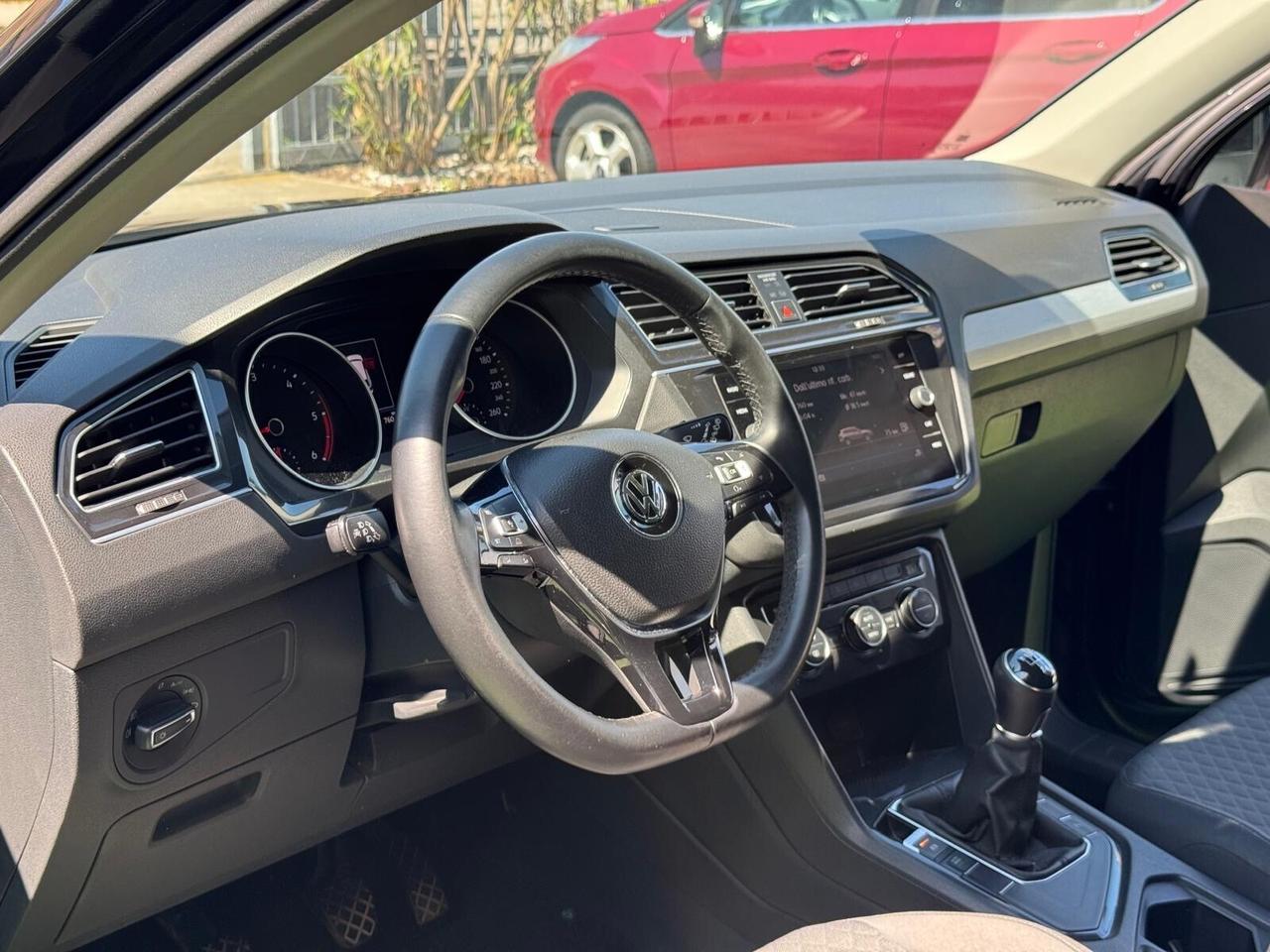 Volkswagen Tiguan 1.6 TDI R-LINE BlueMotion Technology