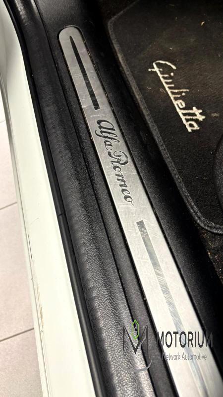 Alfa Romeo giulietta giulietta (2010-21)