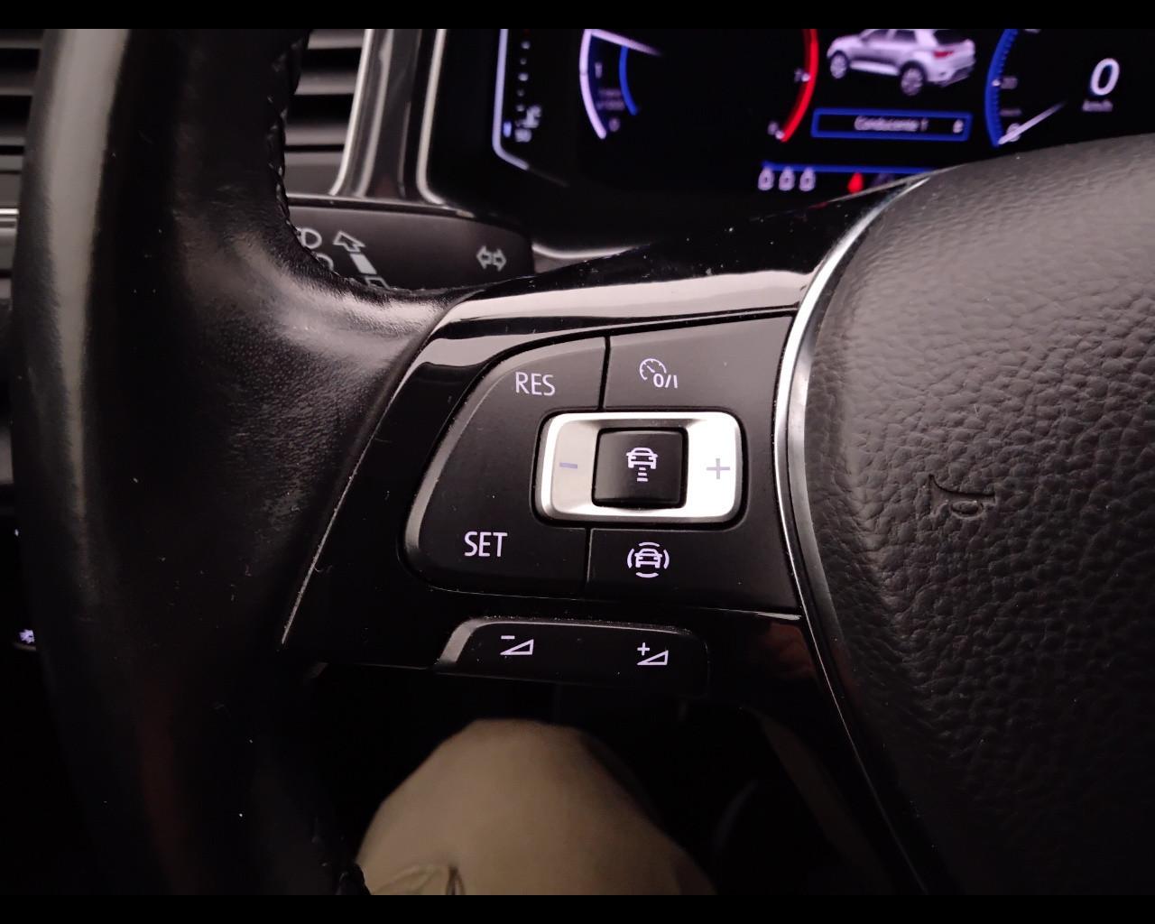 VOLKSWAGEN T-Roc I 2017 - T-Roc 1.0 tsi Advanced