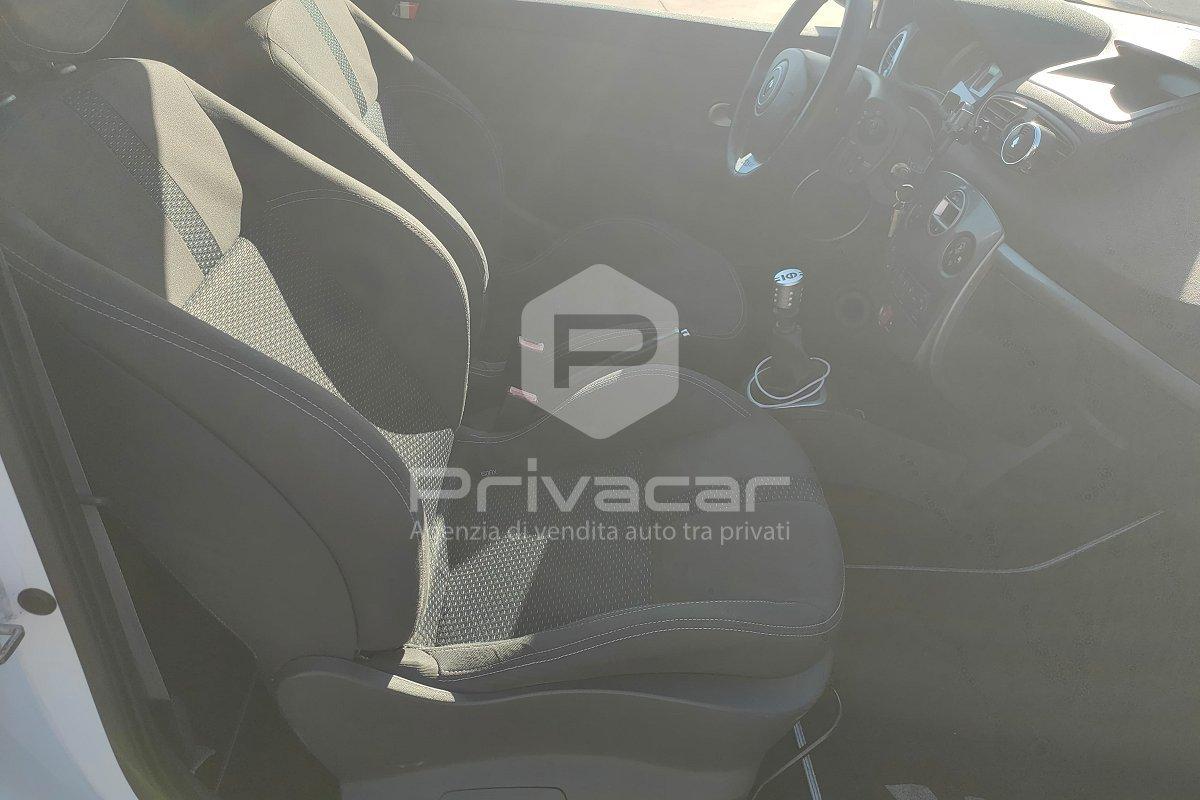RENAULT Clio 2.0 16V 200CV 3 porte RS