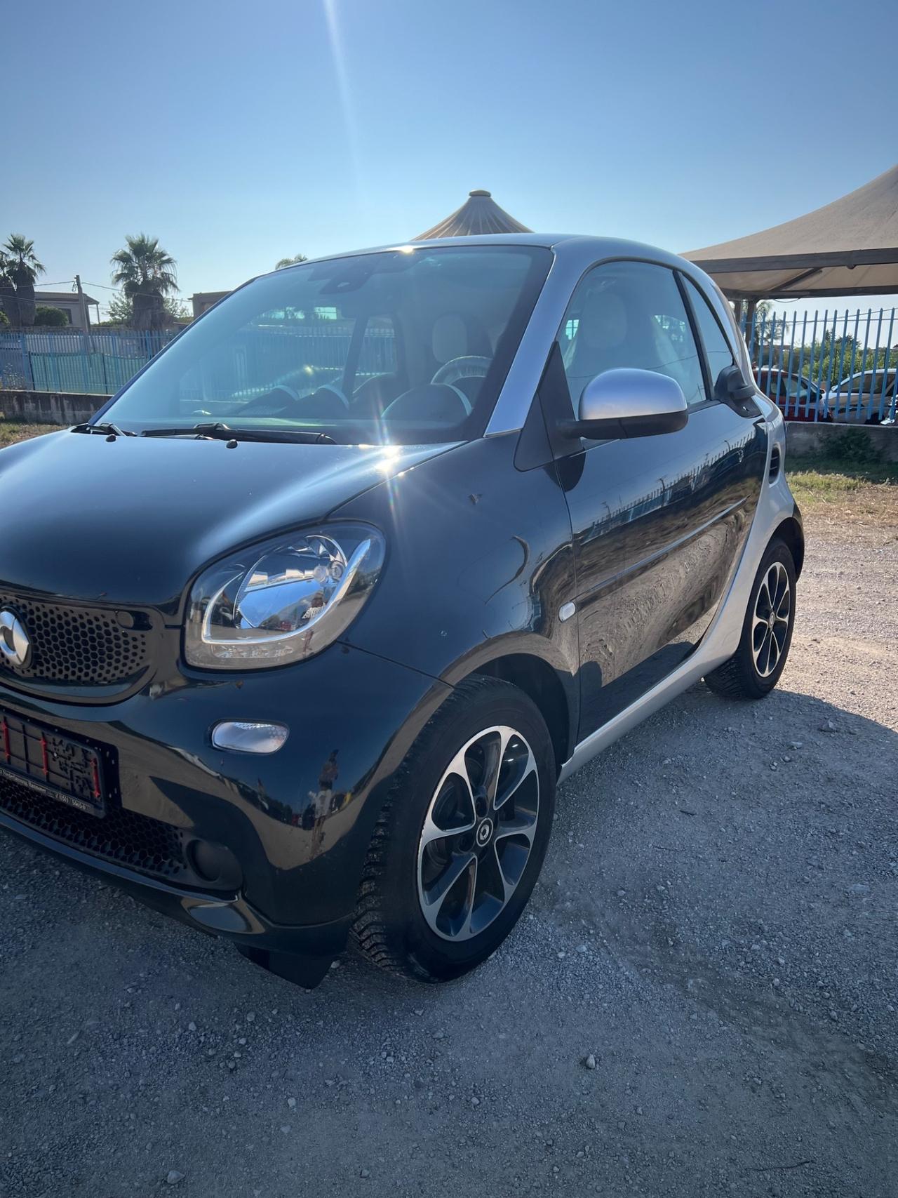 Smart ForTwo 60 1.0 Black Passion