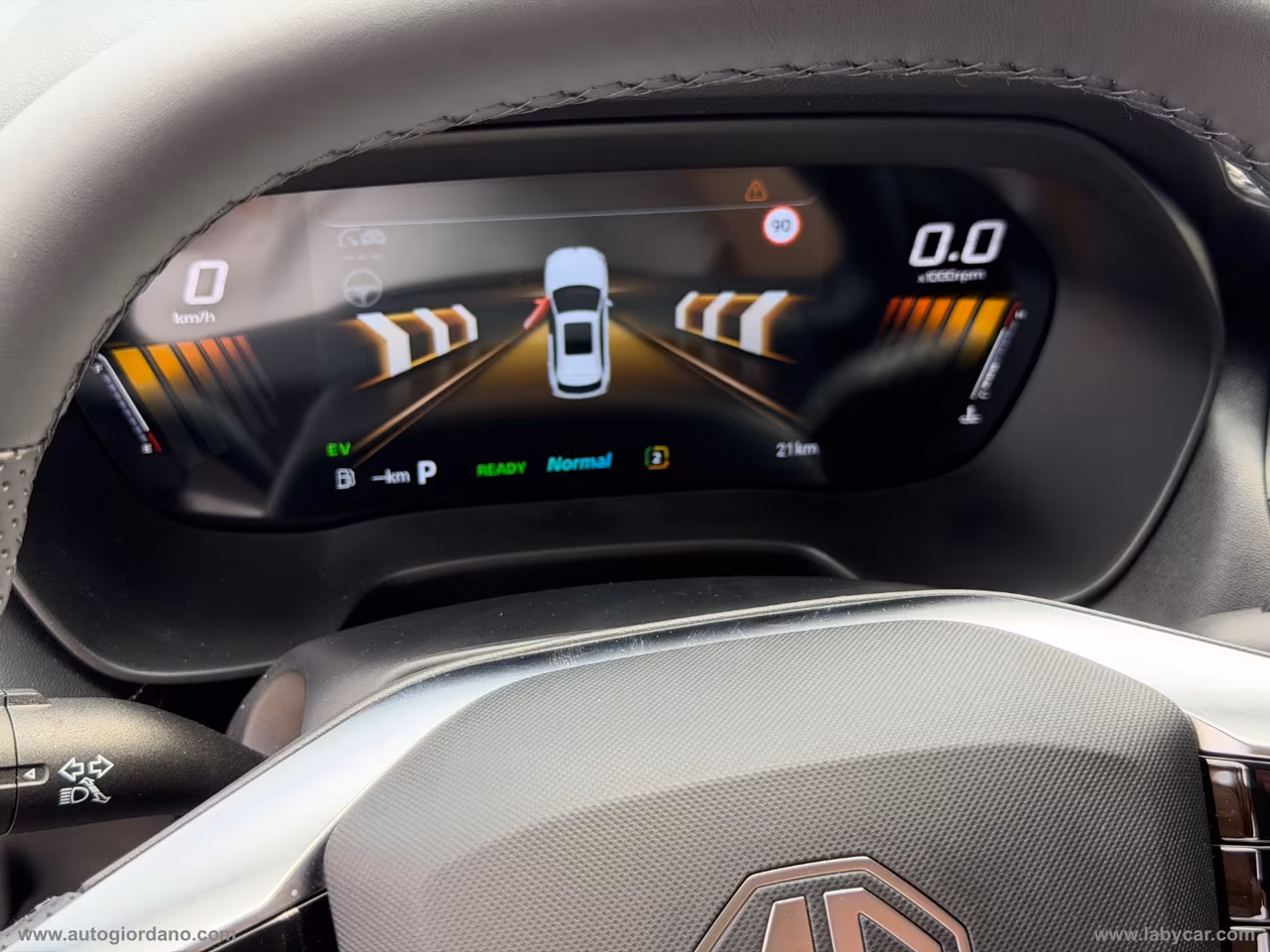 MG ZS Hybrid+ Luxury