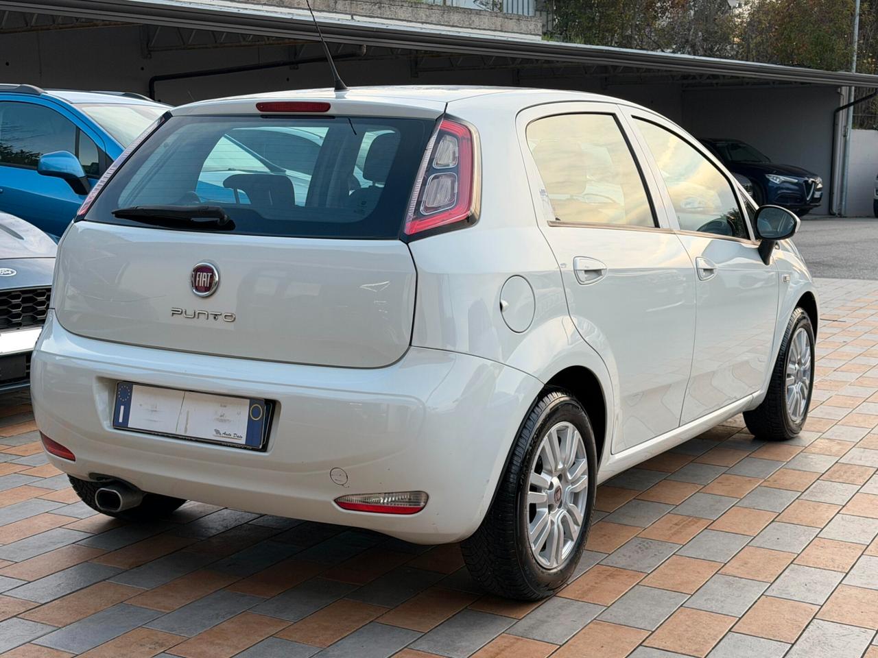 Fiat Punto New 1.3 M.JET 75 cv. 5p LOUNGE (MOTORE DA RIVEDERE)