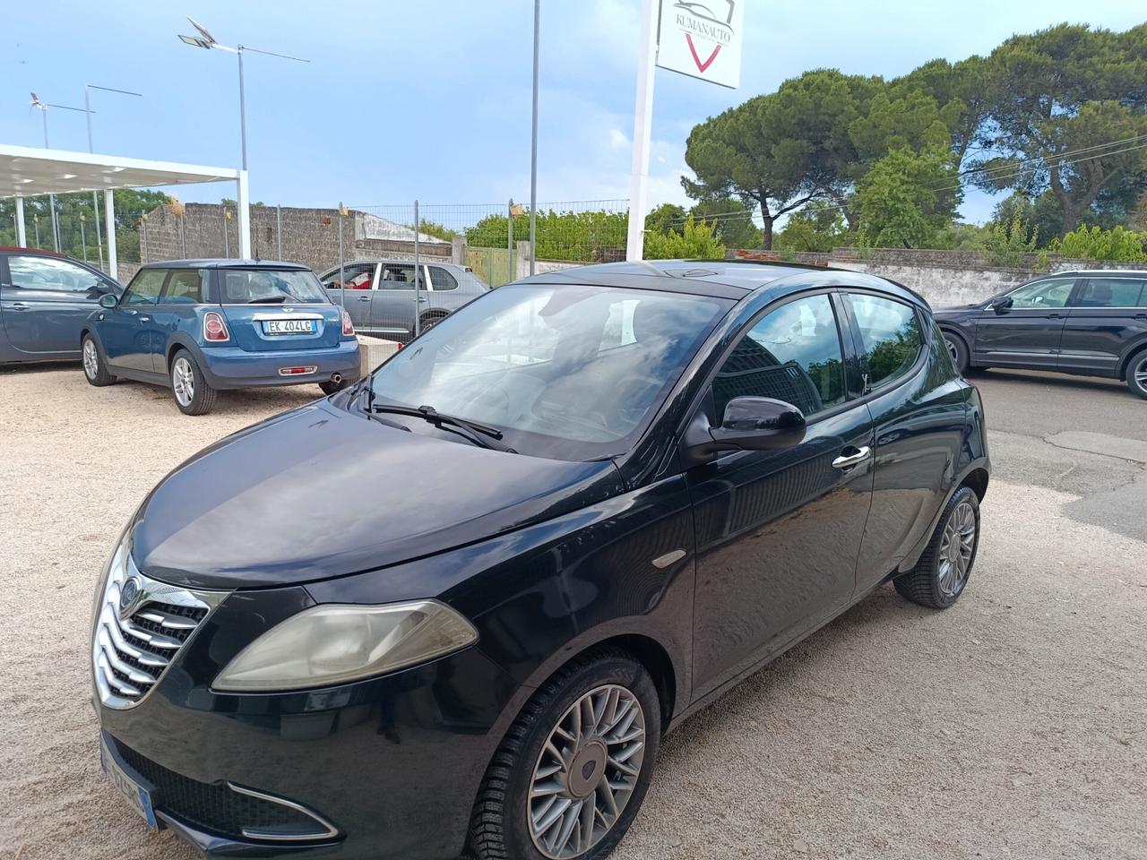 Lancia Ypsilon 1.3 MJT 16V 95 CV 5 porte S&S Platinum Tetto apribile