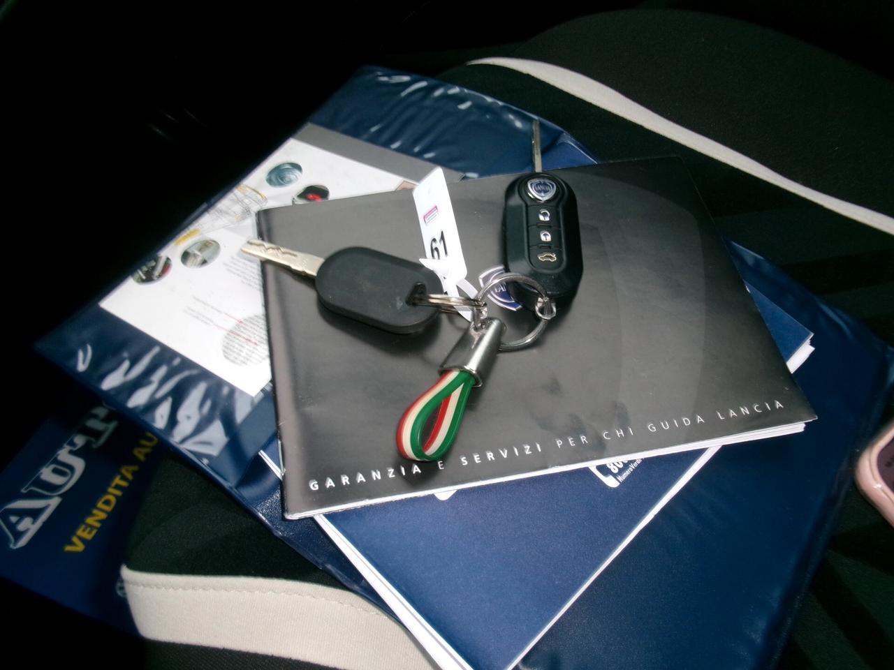 Lancia Ypsilon 1.2 PLATINUM 69CV +600.00 GPL NUOVO