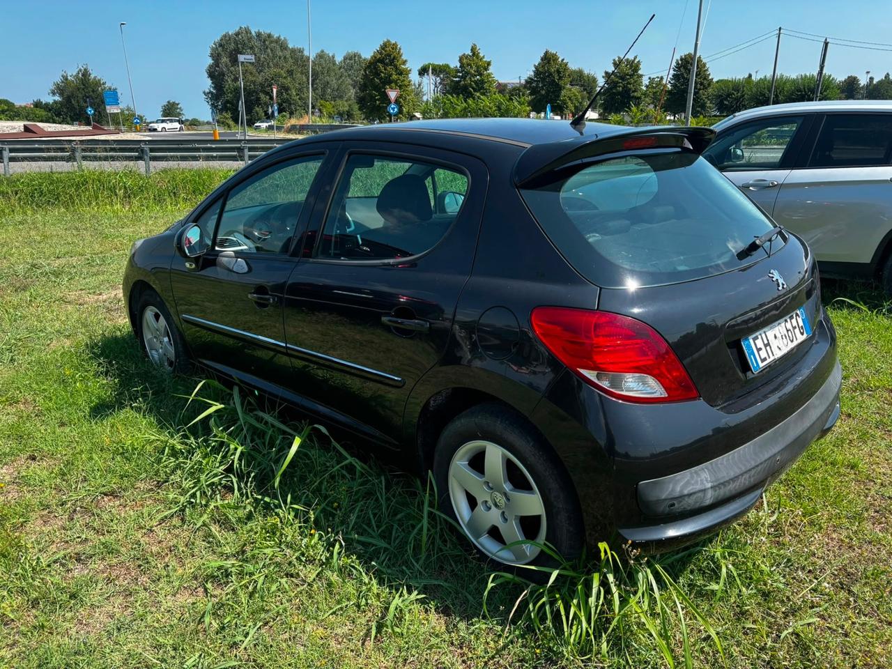 Peugeot 207 1.4 HDi 70CV 5p. Energie IDONEA PER NEOPATENTATI PERMUTABILE
