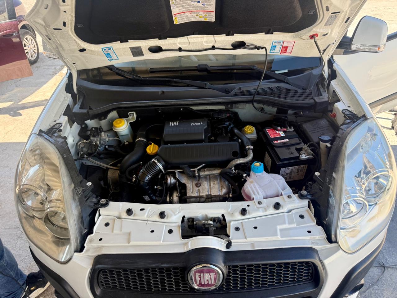 Fiat Doblò 5posti Natural Power UNIPRO Neopatentati