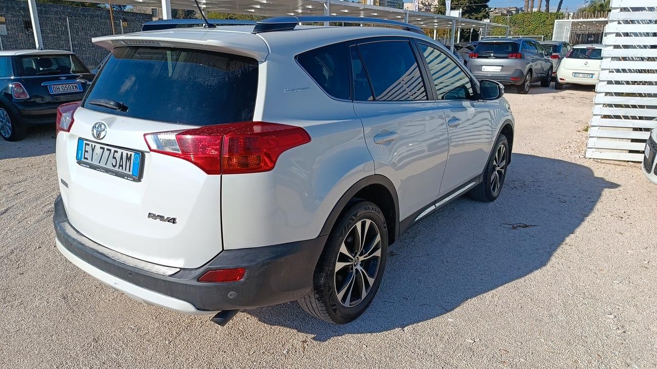 Toyota RAV 4 RAV4 2.0 D-4D 4WD Style White Ed.