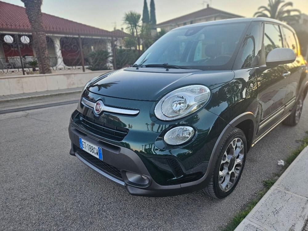 Fiat 500L 1.6 Multijet 105 CV Trekking" Con Tetto Panoramico"