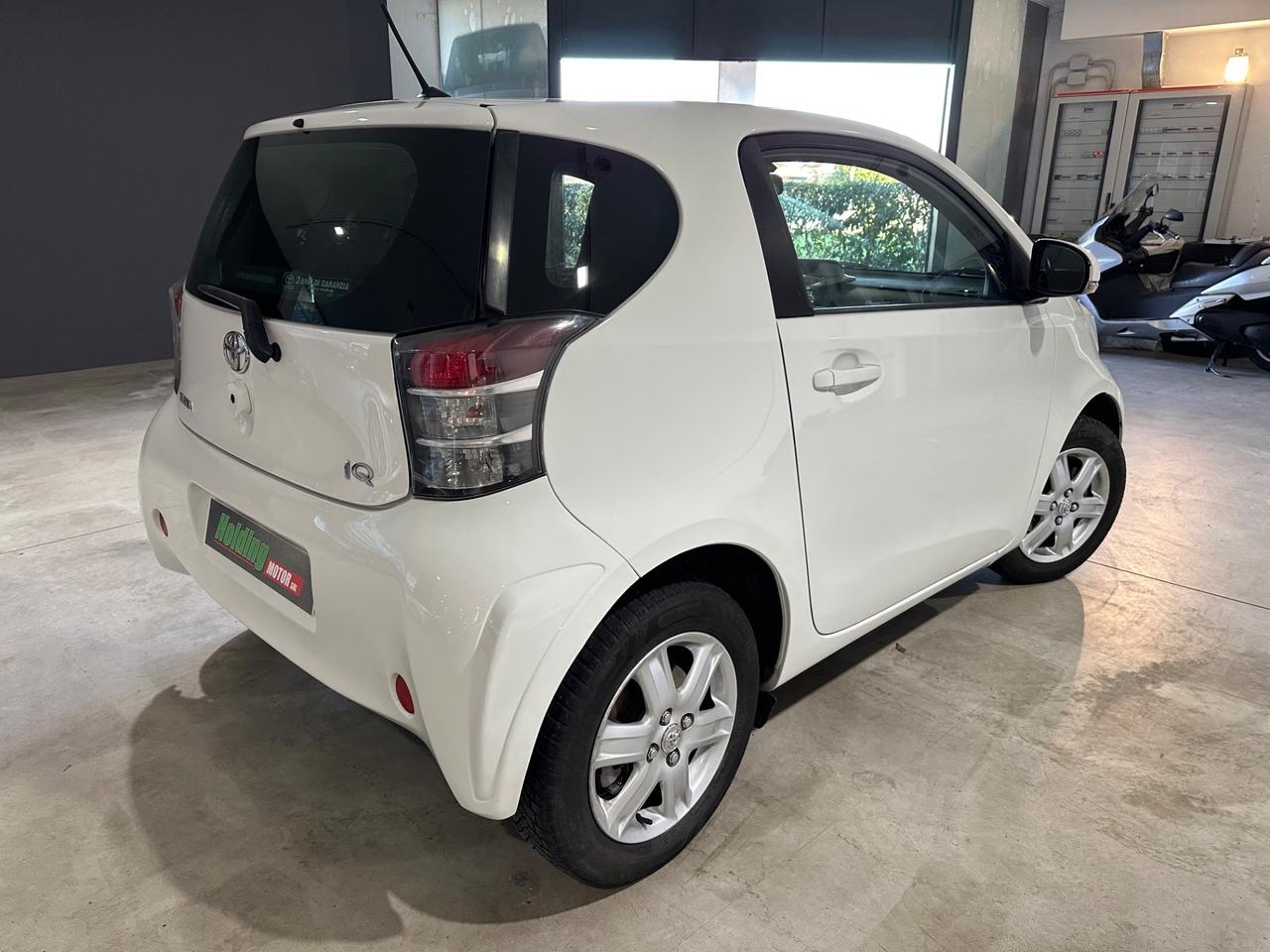 Toyota iQ 1.0 Sol