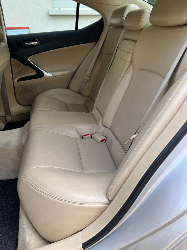 LEXUS IS 250 2.5 V6 Luxury unipro Keyless Sedili pelle vent